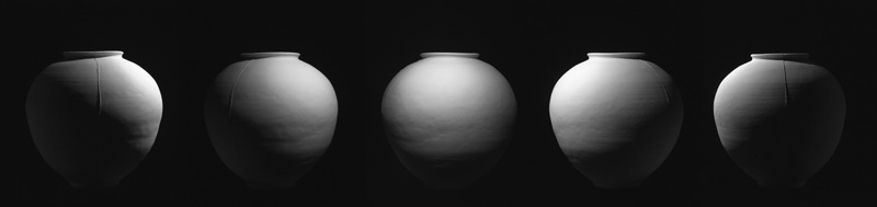 The Cloning of Legacy (Moon Jar)_porcelain_2015. 이미지